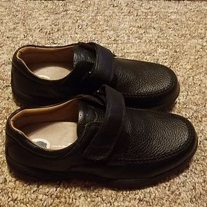 Dr.comfort  dress shoes.